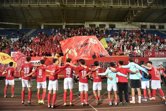 里程碑！保罗成历史唯一20000分12000助6000板球员