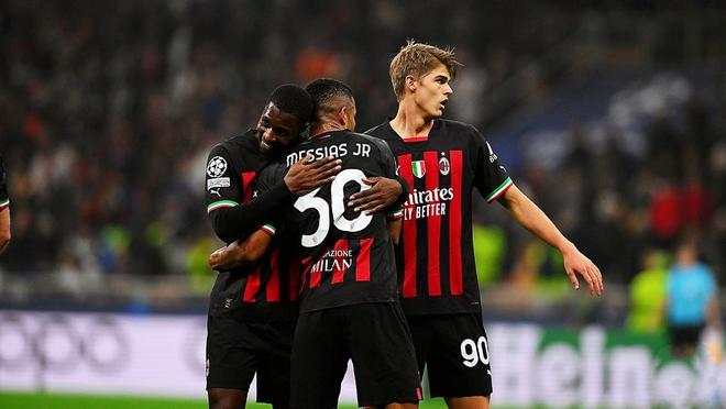 率升班马保级！官方：大连英博与主帅李国旭完成续约（官方宣布：率升班马成功保级的李国旭与大连英博续约）