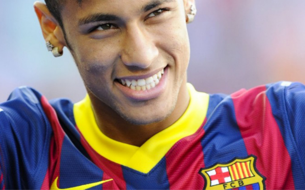 勒沃库森CEO：皇马没给阿隆索应有尊重，随时欢迎他回药厂（勒沃库森CEO：皇马未给予阿隆索足够尊重，药厂随时欢迎他回归）