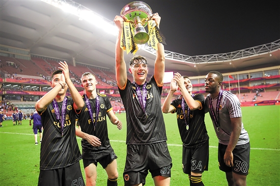 英超前瞻：曼联多人出战成疑，伯恩茅斯客场表现欠佳（英超前瞻：曼联多将出战成疑，伯恩茅斯客战乏力）