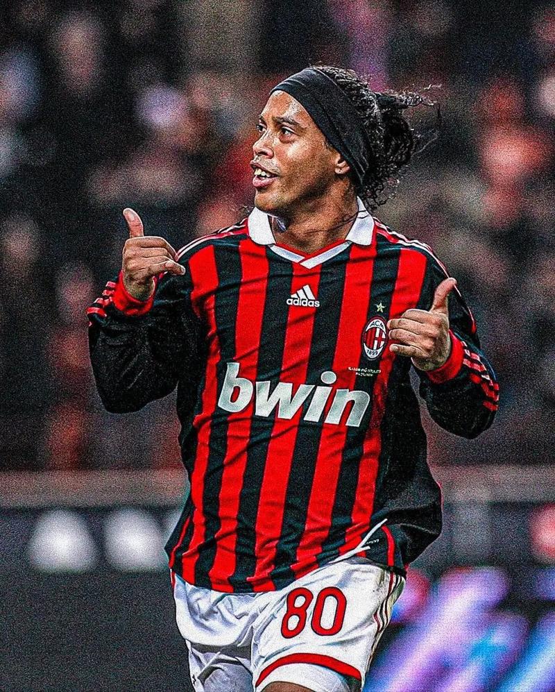 德转评2025年度奇迹：库拉索进世界杯，曼联爆冷格林斯比（德转评2025足坛奇迹：库拉索挺进世界杯，曼联冷负格林斯比）