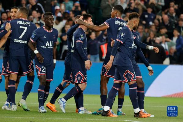 法国杯半场：杜埃建功、登贝莱点射，巴黎暂2-0丰特奈文迪（法国杯半场战报：杜埃破门、登贝莱点射，巴黎暂以2-0领先丰特奈文迪）