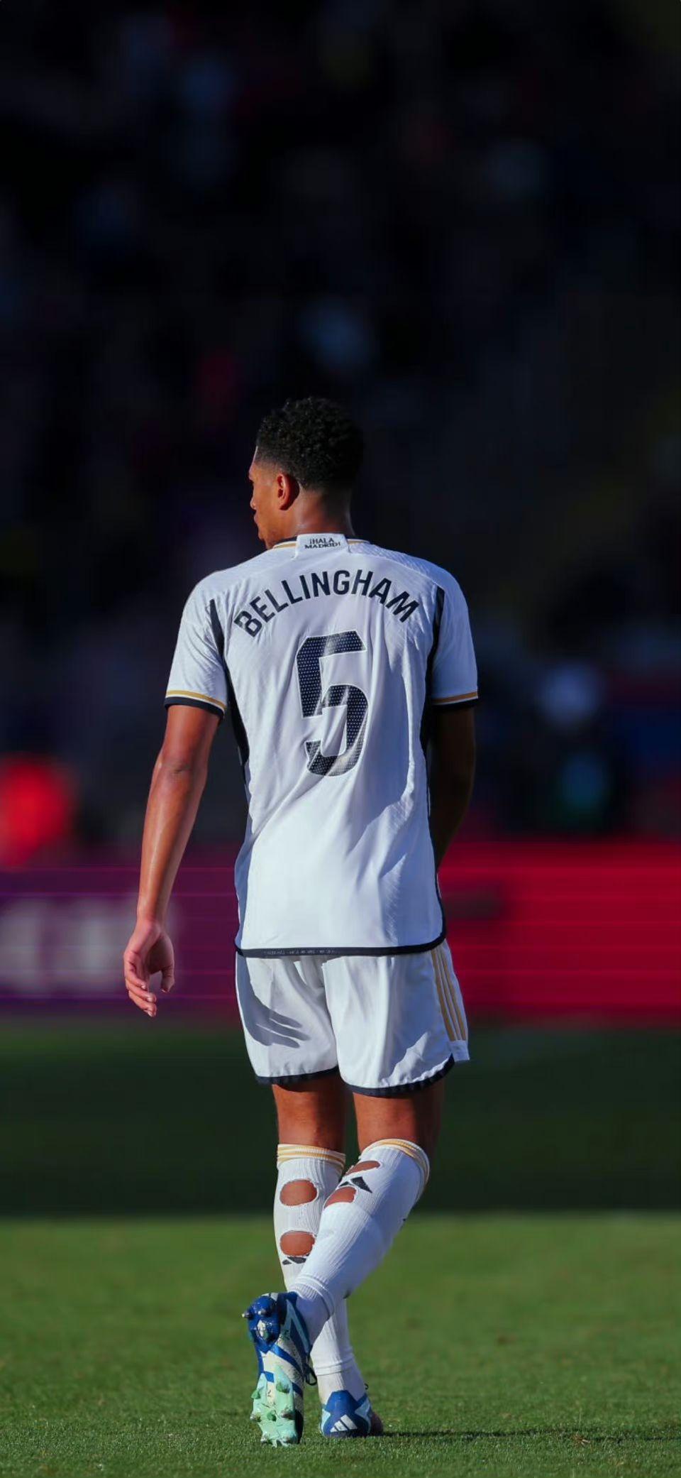 迟来的告别，拜仁在主场为科曼举办告别仪式