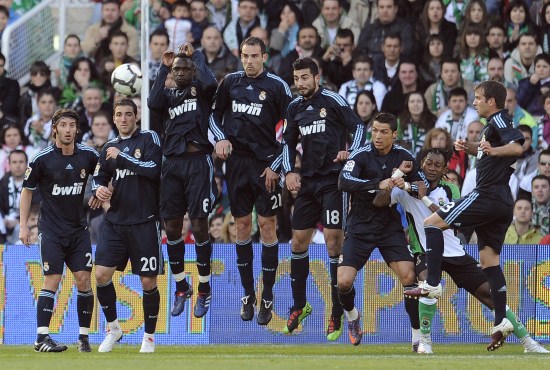 孔帕尼：阿森纳几乎没有明显弱点；格纳布里的情况看起来不错