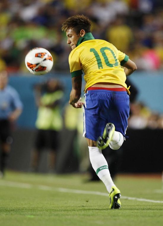 篮球火箭主力球员受伤缺阵